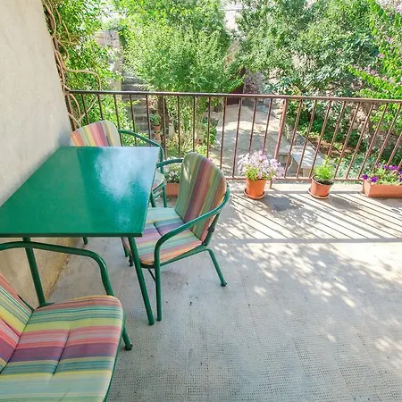 Apartment Jerka Sutivan